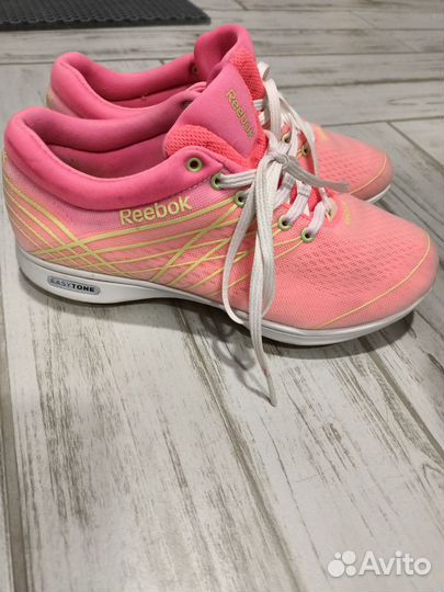 Кроссовки женские Reebok easytone 36 размер