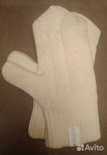 Варежки женские