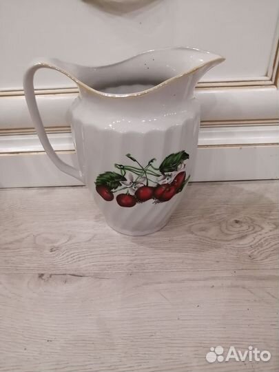 Чайник эмалированный. Кувшин СССР