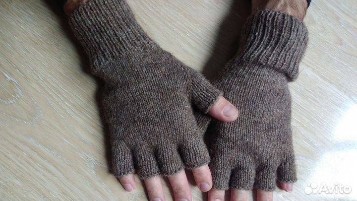 Перчатки без пальцев мужские