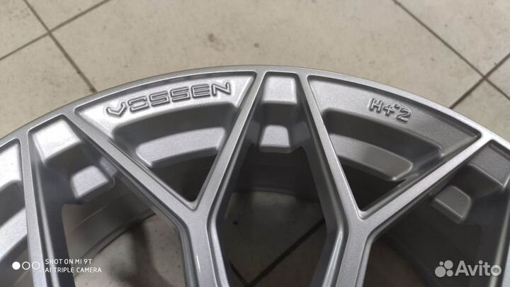 Литые диски r17 4х100 на ваз Vossen