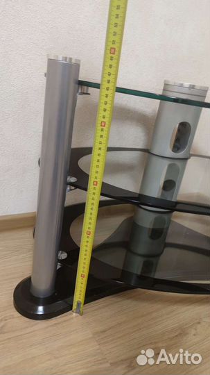 Стеклянная тумба под тв