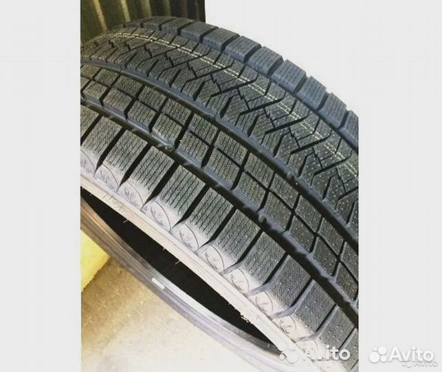 Triangle Trin PL02 225/45 R18 95V