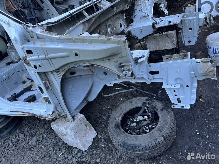 Правый лонжерон Renault Sandero 2 Логан 2