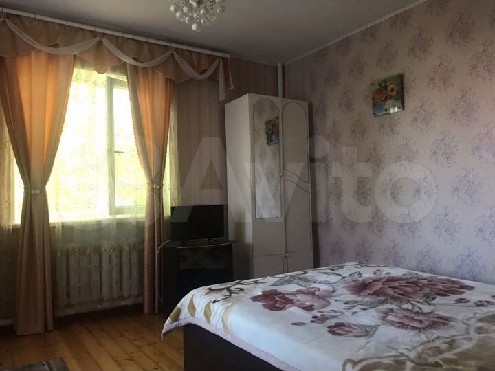 Дом 210 м² на участке 6 сот.