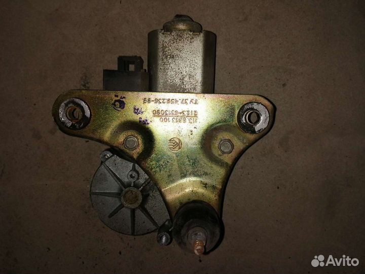 Моторчик заднего дворника шевроле нива