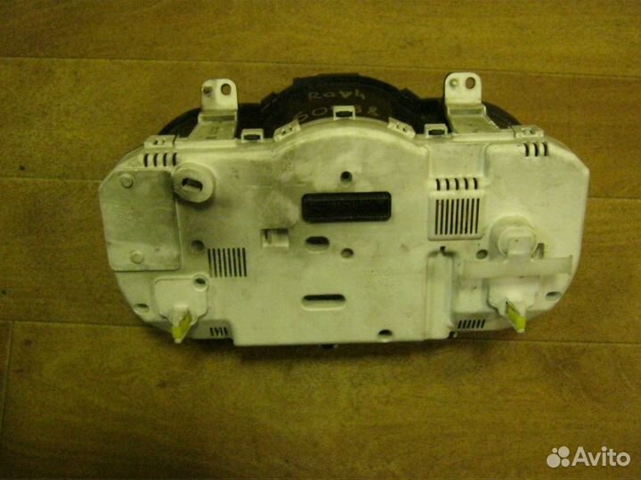 Панель приборов RAV 4 (30) 8380042D23