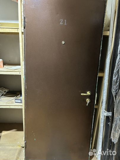 Дверь входная металлическая б/у 860 левая