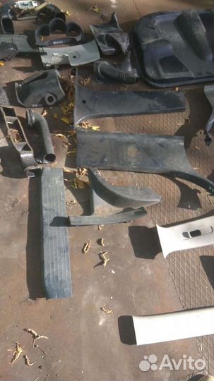 Обшивка стойки Тойота Хайлюкс 2005-2015