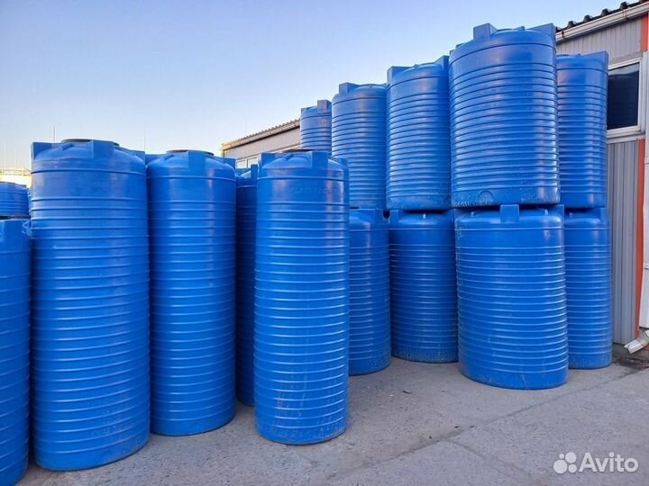 Емкость пластиковая 1м3 узкая