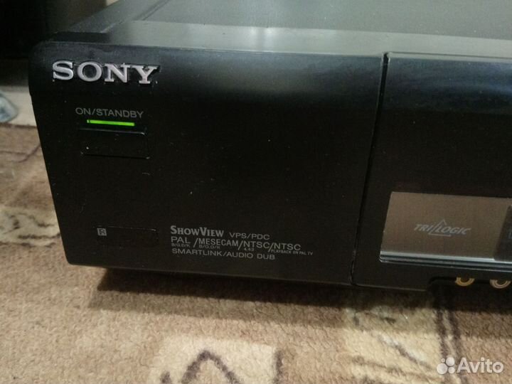 Видеомагнитофон sony E-800EE