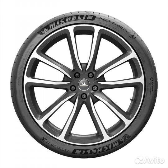 Michelin Pilot Sport 4 S 285/35 R22 106Y