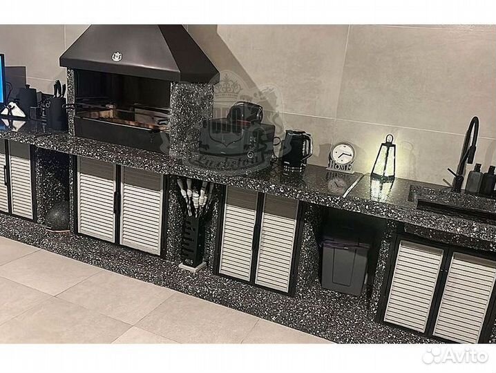 Мангальная зона и подарок на выбор