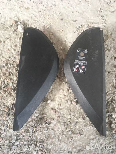 Накладка торпедо боковая Land Cruiser 200