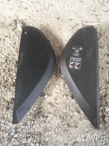 Накладка торпедо боковая Land Cruiser 200