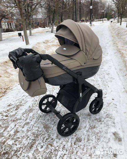 Продаю Коляска 2 в 1 эко кожа