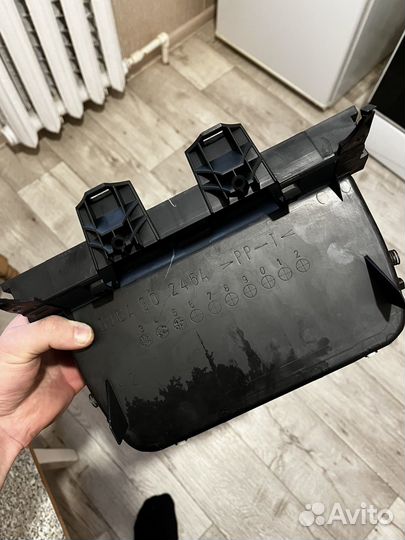 Верхний бардачок Mazda 6gg