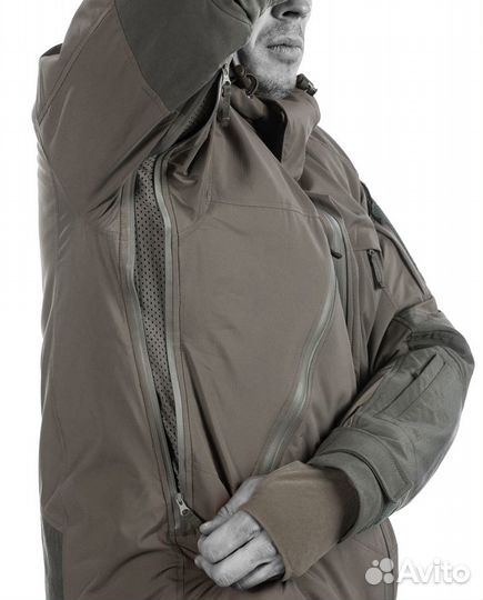 UF PRO Delta OL 3.0 jacket cold protection