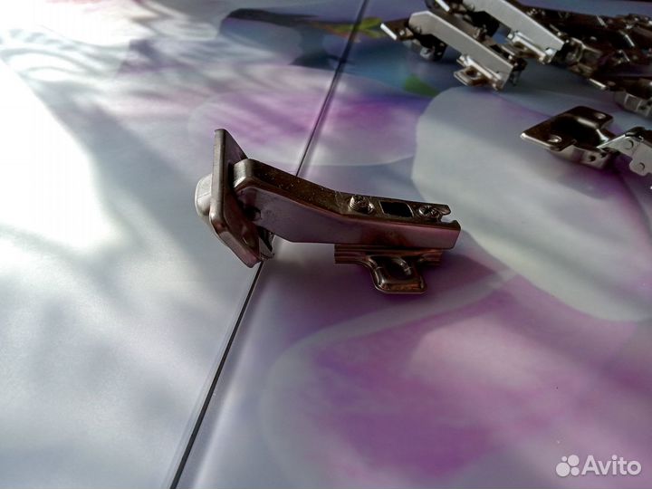 Петля мебельная