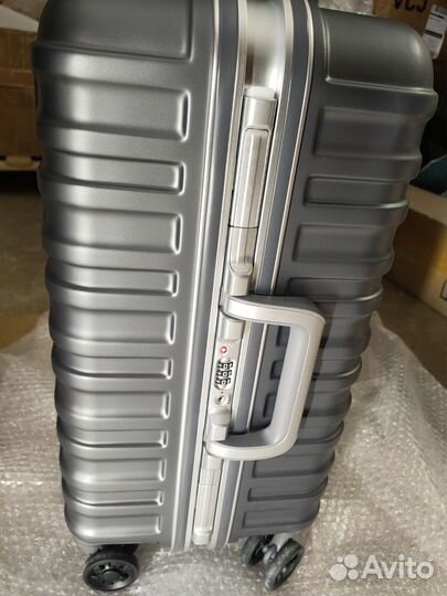 Чемоданы на колесах