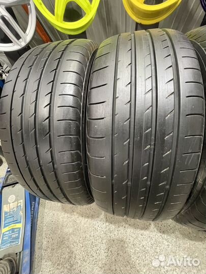 Yokohama Advan Sport V105 235/50 R19 99W