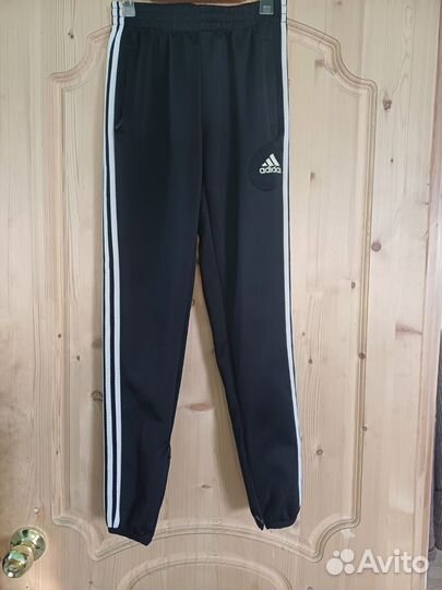 Спортивный костюм adidas