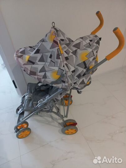 Коляска трость