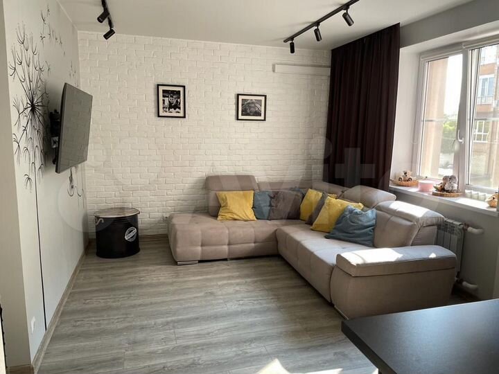 2-к. квартира, 58,2 м², 2/3 эт.