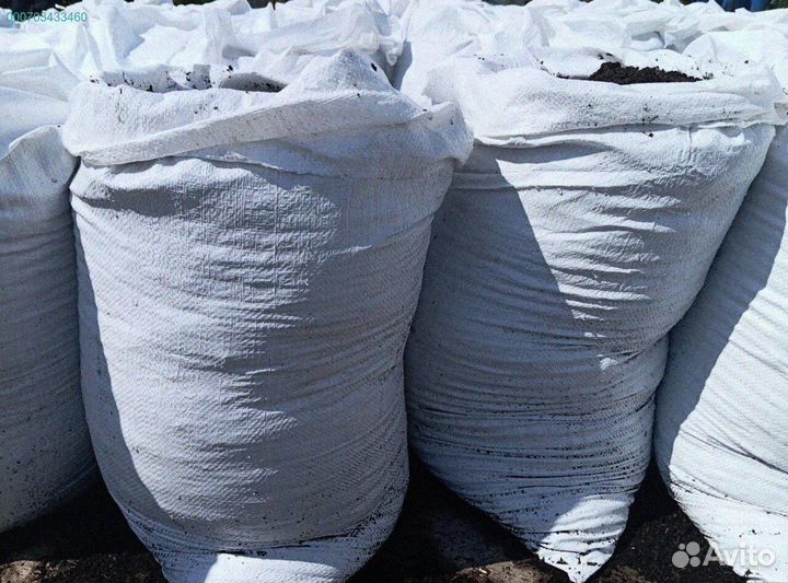 Плодородная земля в мешках