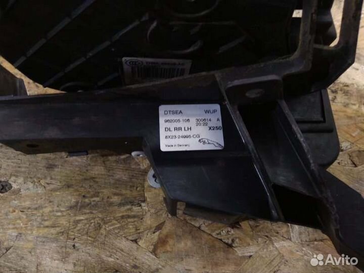 Замок двери задний левый Jaguar Xf 1 Рестайл