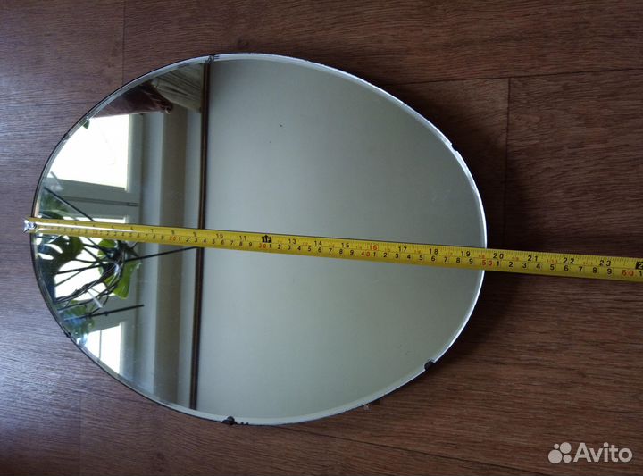 Зеркало настенное овальное