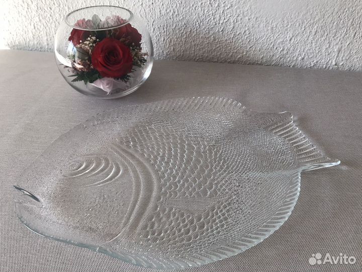 Блюдо для закусок в форме рыбы