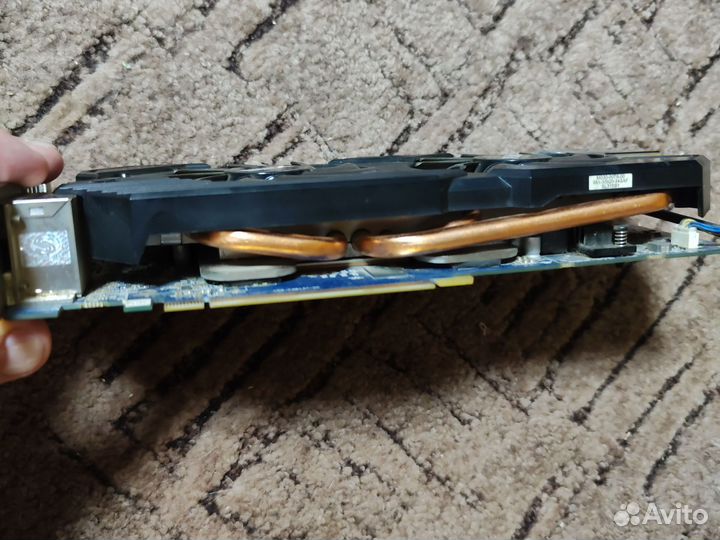 Видеокарта sapphire Radeon HD7950 3GB