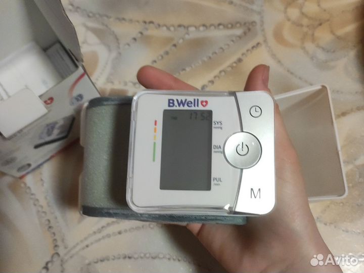 Тонометр автоматический на запястье