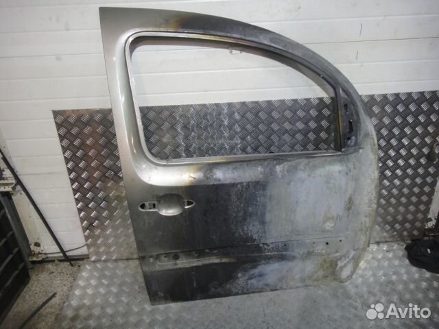 Дверь Kangoo (08) пер R под восстановление б/у (арт. 801004234R)