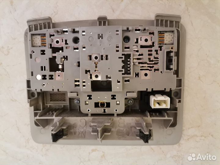 Плафон потолочный Mazda 3 BM