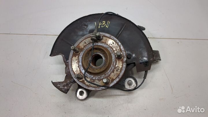 Ступица (кулак, цапфа) правая передняя Dodge Grand Caravan