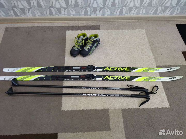 Комплект беговых лыж