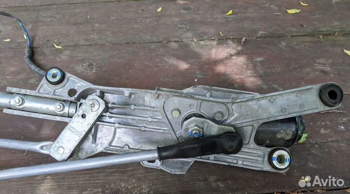 Стеклоочиститель для Mitsubishi L200