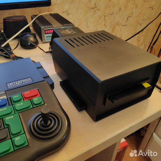 Ретро компьютер Enterprise 128