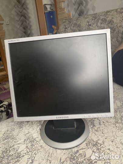 Монитор Samsung