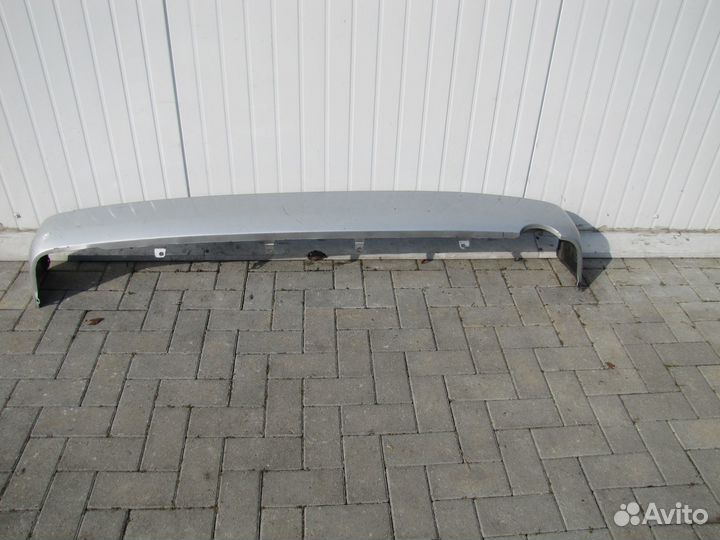 Toyota Hiace H200 бампер задний