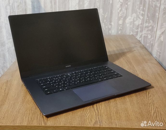 Honor magicbook x 15 i3-10110u