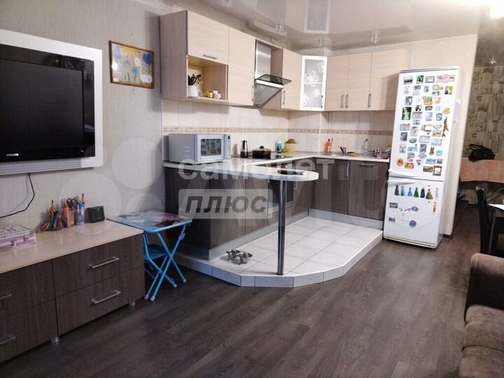 2-к. квартира, 74 м², 4/10 эт.