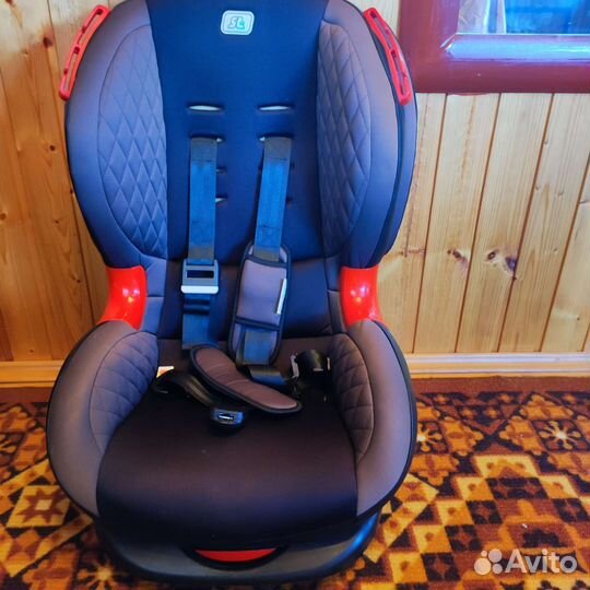 Детское автомобильное кресло от 15 до 36 кг