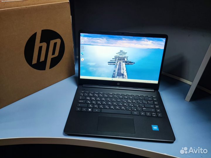 Новый ноутбук HP intel/8GB/SSD/14