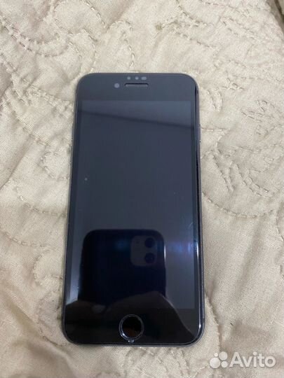 Телефон iPhone 8 64 gb
