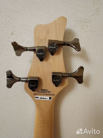 Бас гитара Jackson JS3 Spectra IV