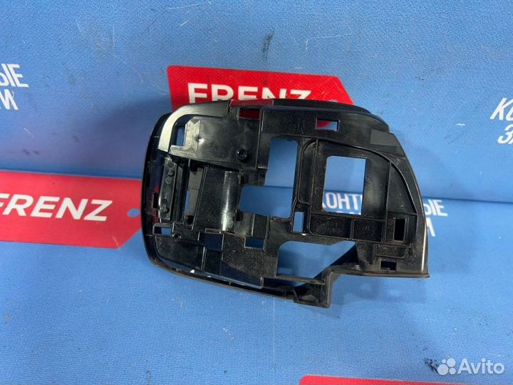 Корпус зеркала правый Subaru Forester SJ 2012-2018