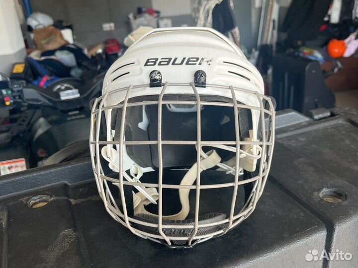 Хоккейный шлем bauer